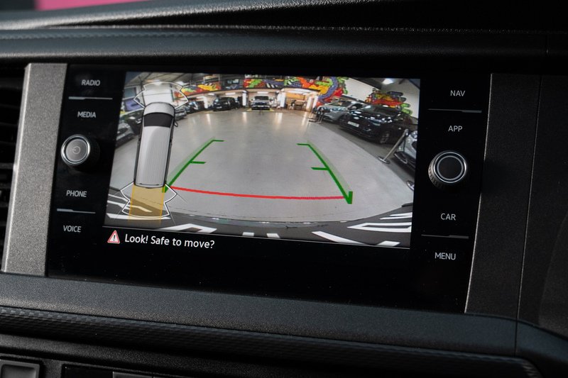 Volkswagen Transporter 2.0BiTDi T32 Diesel 204PS 4M DSG Kombi LWB - U5274