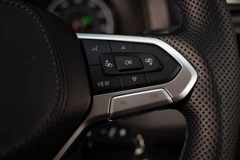 Volkswagen Transporter 2.0BiTDi T32 Diesel 204PS 4M DSG Kombi LWB - U5274