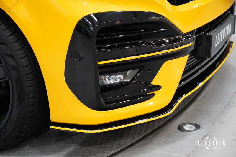 Volkswagen Transporter 2.0 T32 Diesel 150ps DSG Kombi Van LWB - U5283