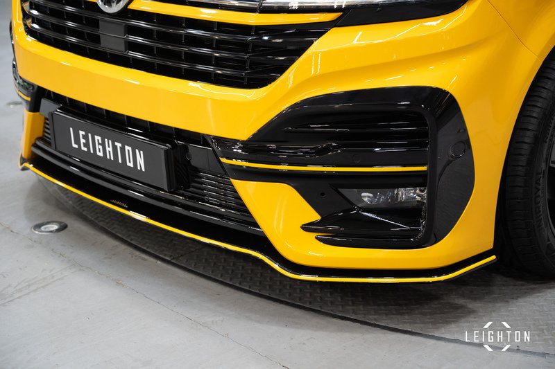 Volkswagen Transporter 2.0 T32 Diesel 150ps DSG Kombi Van LWB - U5283