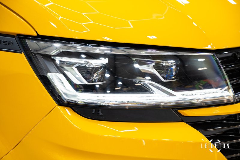 Volkswagen Transporter 2.0 T32 Diesel 150ps DSG Kombi Van LWB - U5283