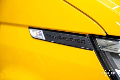 Volkswagen Transporter 2.0 T32 Diesel 150ps DSG Kombi Van LWB - U5283