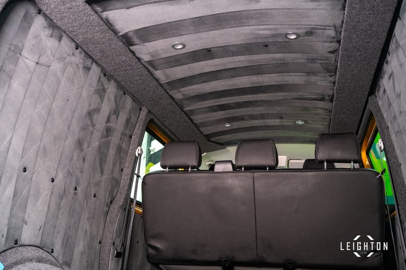 Volkswagen Transporter 2.0 T32 Diesel 150ps DSG Kombi Van LWB - U5283