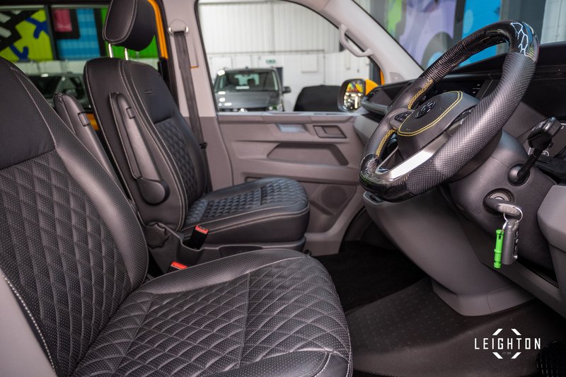 Volkswagen Transporter 2.0 T32 Diesel 150ps DSG Kombi Van LWB - U5283