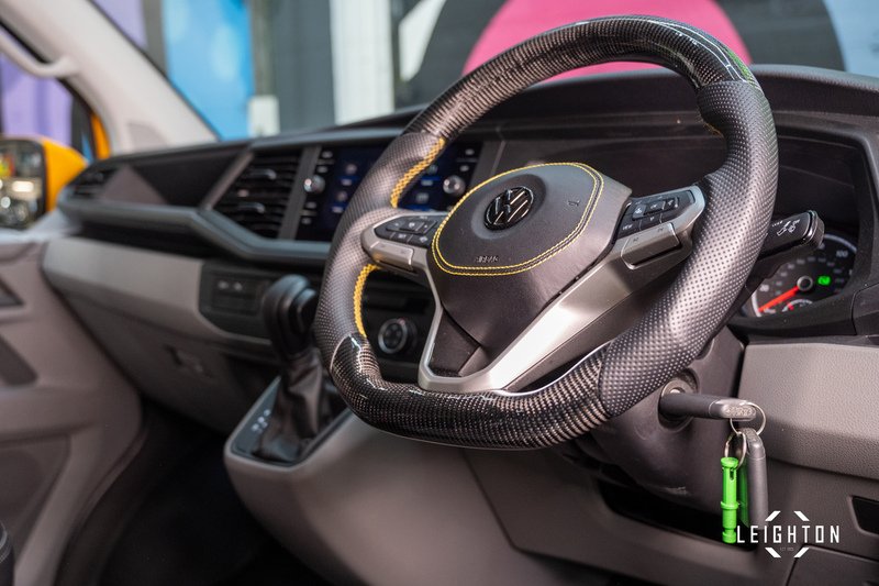 Volkswagen Transporter 2.0 T32 Diesel 150ps DSG Kombi Van LWB - U5283