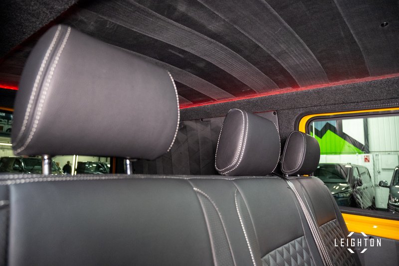 Volkswagen Transporter 2.0 T32 Diesel 150ps DSG Kombi Van LWB - U5283