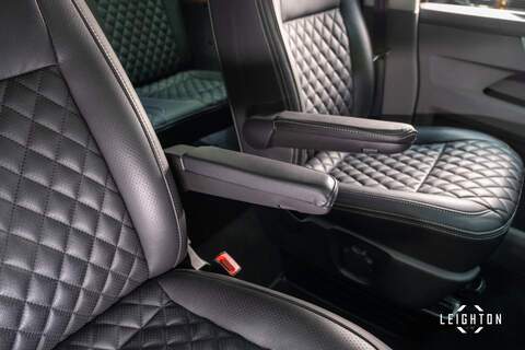 Volkswagen Transporter 2.0 T32 Diesel 150ps DSG Kombi Van LWB - U5283