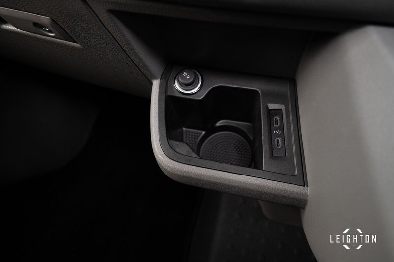 Volkswagen Transporter 2.0 T32 Diesel 150ps DSG Kombi Van LWB - U5283