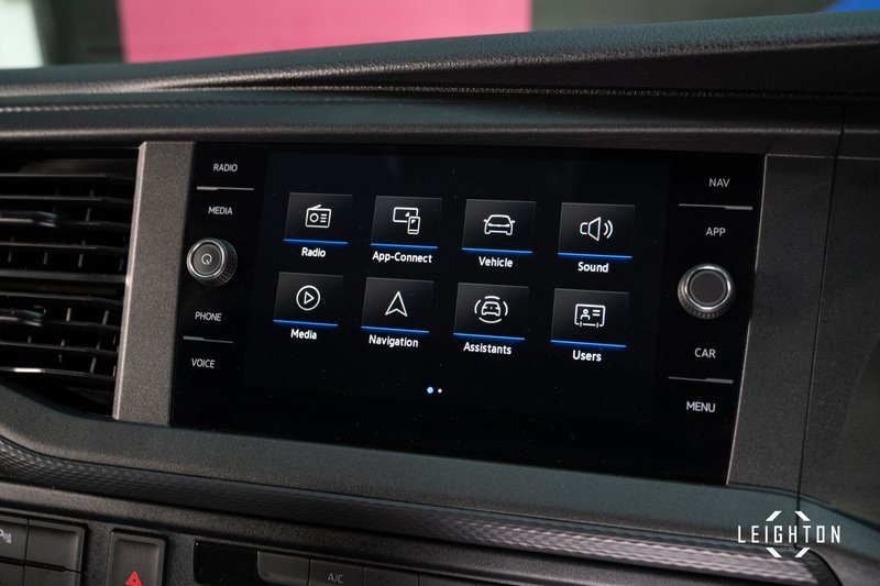 Volkswagen Transporter 2.0 T32 Diesel 150ps DSG Kombi Van LWB - U5283