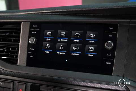 Volkswagen Transporter 2.0 T32 Diesel 150ps DSG Kombi Van LWB - U5283