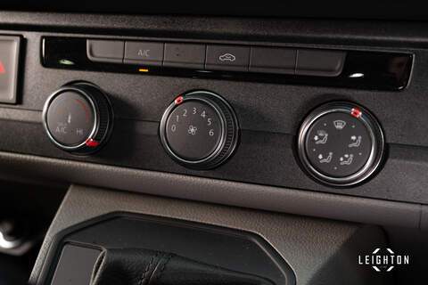 Volkswagen Transporter 2.0 T32 Diesel 150ps DSG Kombi Van LWB - U5283