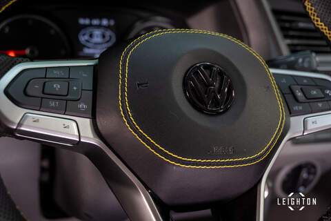 Volkswagen Transporter 2.0 T32 Diesel 150ps DSG Kombi Van LWB - U5283