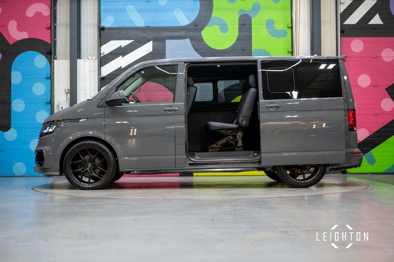 Volkswagen Transporter 2.0 TDI T30 Diesel 150ps DSG Kombi SWB - U5317