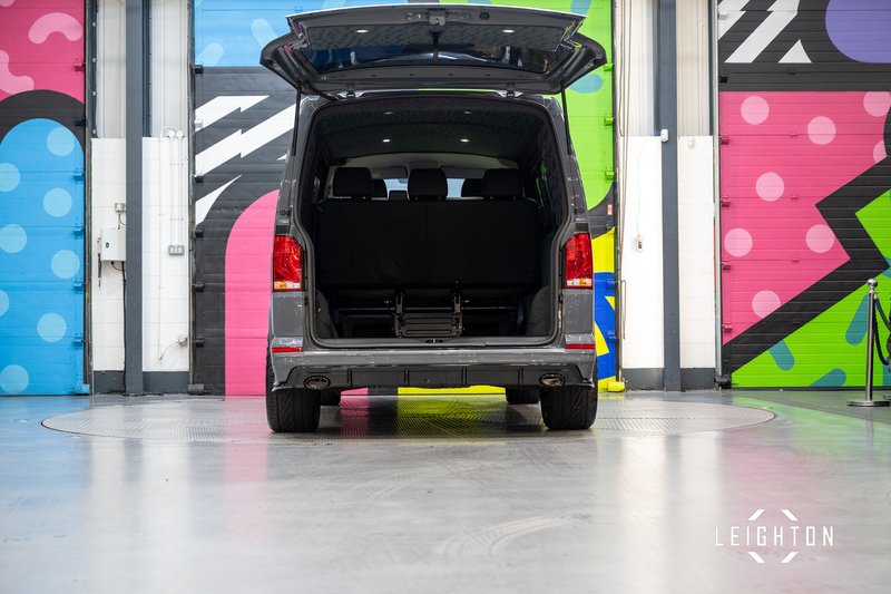 Volkswagen Transporter 2.0 TDI T30 Diesel 150ps DSG Kombi SWB - U5317