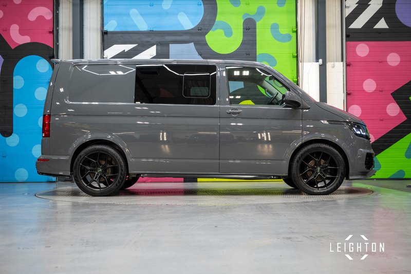 Volkswagen Transporter 2.0 TDI T30 Diesel 150ps DSG Kombi SWB - U5317