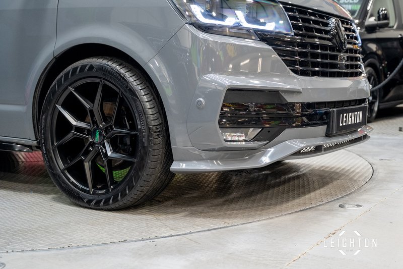 Volkswagen Transporter 2.0 TDI T30 Diesel 150ps DSG Kombi SWB - U5317