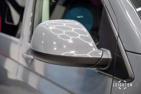 Volkswagen Transporter 2.0 TDI T30 Diesel 150ps DSG Kombi SWB - U5317