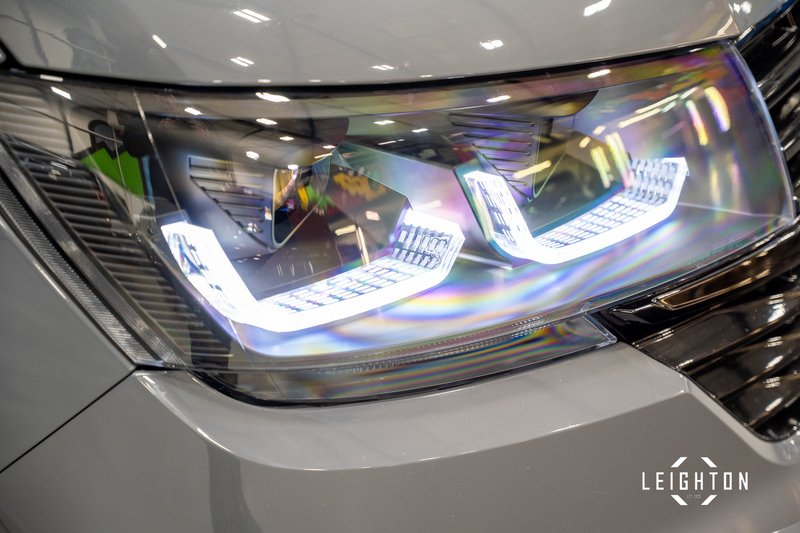 Volkswagen Transporter 2.0 TDI T30 Diesel 150ps DSG Kombi SWB - U5317