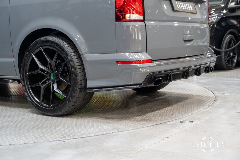 Volkswagen Transporter 2.0 TDI T30 Diesel 150ps DSG Kombi SWB - U5317