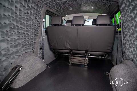 Volkswagen Transporter 2.0 TDI T30 Diesel 150ps DSG Kombi SWB - U5317