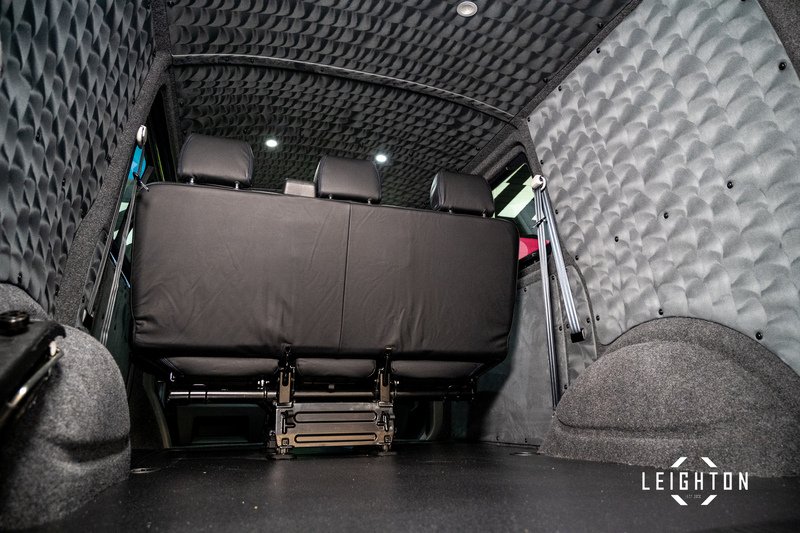 Volkswagen Transporter 2.0 TDI T30 Diesel 150ps DSG Kombi SWB - U5317