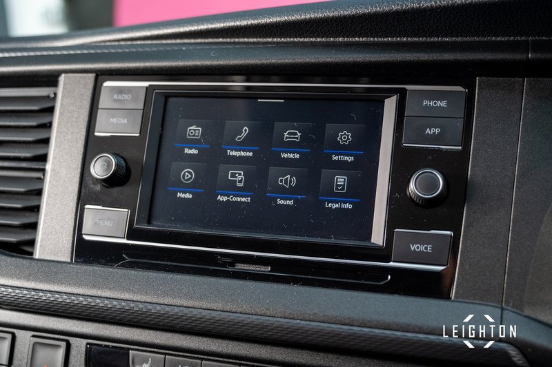 Volkswagen Transporter 2.0 TDI T30 Diesel 150ps DSG Kombi SWB - U5317