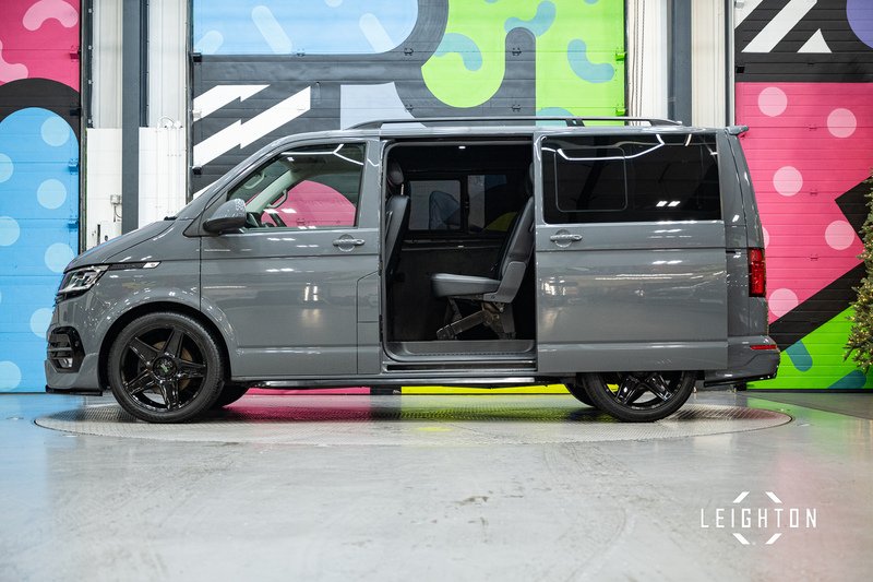 Volkswagen Transporter 2.0 BITDI T32 DIESEL 199PS AUTO Kombi SWB - U5332