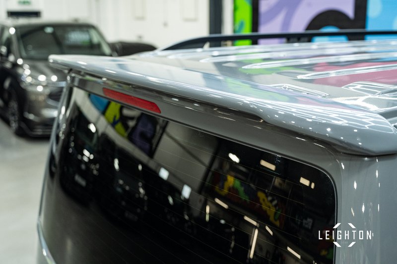 Volkswagen Transporter 2.0 BITDI T32 DIESEL 199PS AUTO Kombi SWB - U5332