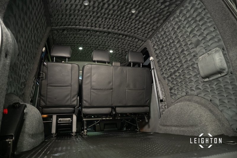 Volkswagen Transporter 2.0 BITDI T32 DIESEL 199PS AUTO Kombi SWB - U5332