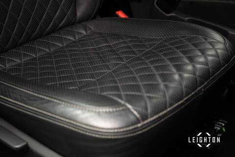 Volkswagen Transporter 2.0 BITDI T32 DIESEL 199PS AUTO Kombi SWB - U5332