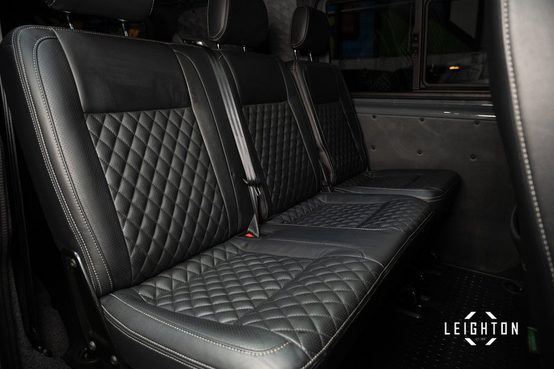 Volkswagen Transporter 2.0 BITDI T32 DIESEL 199PS AUTO Kombi SWB - U5332