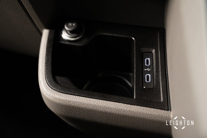 Volkswagen Transporter 2.0 BITDI T32 DIESEL 199PS AUTO Kombi SWB - U5332