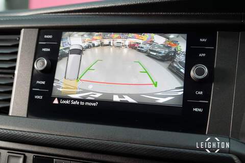 Volkswagen Transporter 2.0 BITDI T32 DIESEL 199PS AUTO Kombi SWB - U5332