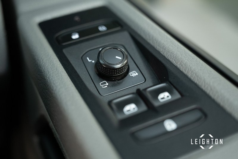 Volkswagen Transporter 2.0 BITDI T32 DIESEL 199PS AUTO Kombi SWB - U5332