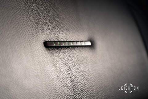 Volkswagen Transporter 2.0 BITDI T32 DIESEL 199PS AUTO Kombi SWB - U5332