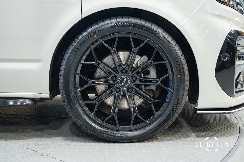 Volkswagen Transporter 2.0 T32 Diesel 204ps Auto Kombi SWB - U5414