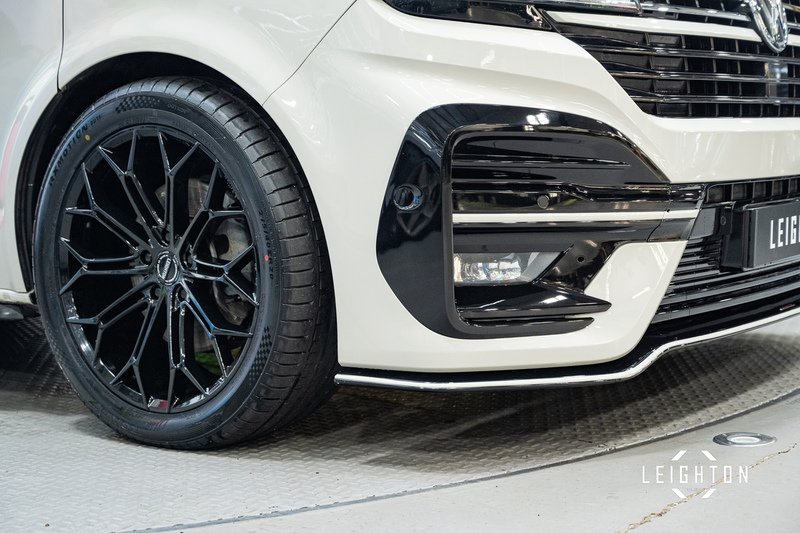 Volkswagen Transporter 2.0 T32 Diesel 204ps Auto Kombi SWB - U5414