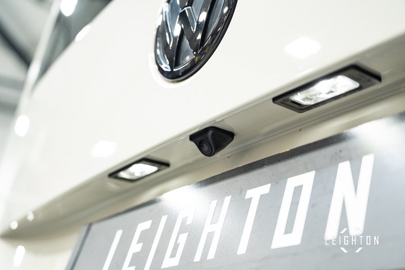 Volkswagen Transporter 2.0 T32 Diesel 204ps Auto Kombi SWB - U5414