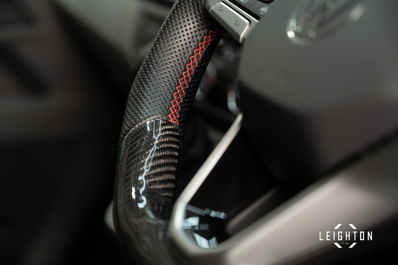 Volkswagen Transporter 2.0 T32 Diesel 204ps Auto Kombi SWB - U5414