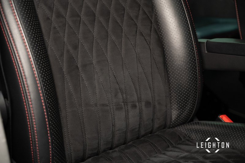 Volkswagen Transporter 2.0 T32 Diesel 204ps Auto Kombi SWB - U5414