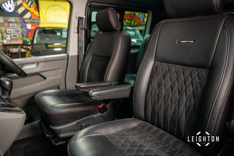 Volkswagen Transporter 2.0 T32 Diesel 204ps Auto Kombi SWB - U5414