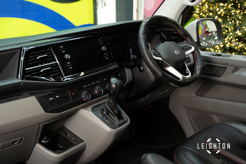 Volkswagen Transporter 2.0 T32 Diesel 204ps Auto Kombi SWB - U5414