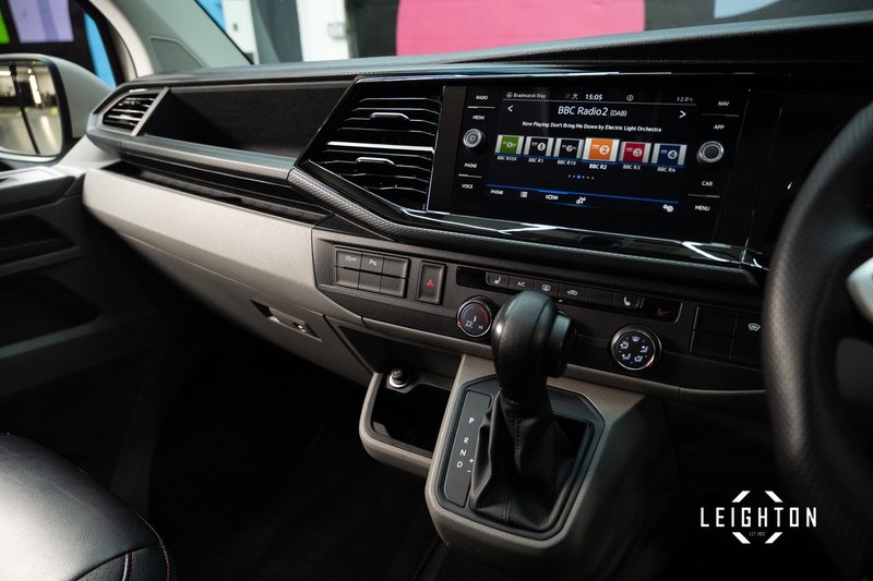 Volkswagen Transporter 2.0 T32 Diesel 204ps Auto Kombi SWB - U5414