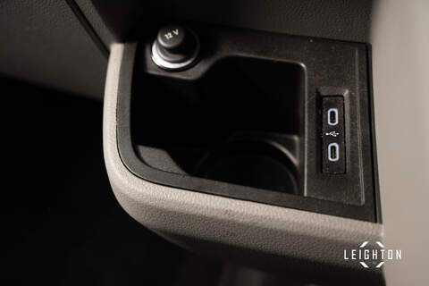 Volkswagen Transporter 2.0 T32 Diesel 204ps Auto Kombi SWB - U5414