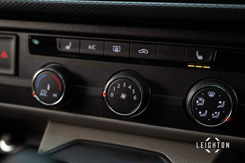 Volkswagen Transporter 2.0 T32 Diesel 204ps Auto Kombi SWB - U5414