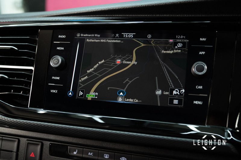 Volkswagen Transporter 2.0 T32 Diesel 204ps Auto Kombi SWB - U5414