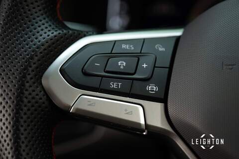 Volkswagen Transporter 2.0 T32 Diesel 204ps Auto Kombi SWB - U5414