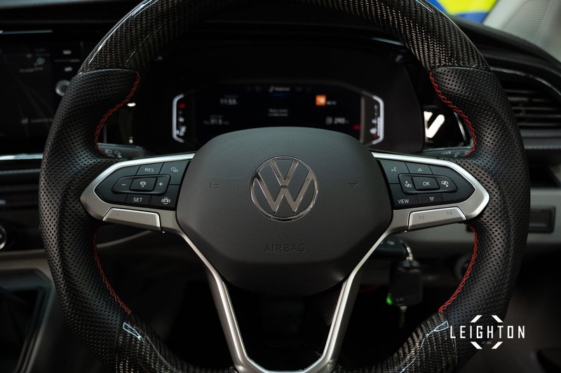 Volkswagen Transporter 2.0 T32 Diesel 204ps Auto Kombi SWB - U5414