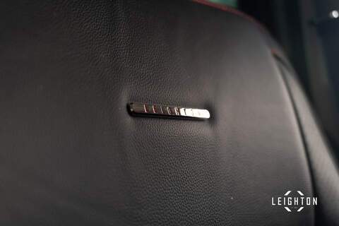 Volkswagen Transporter 2.0 T32 Diesel 204ps Auto Kombi SWB - U5414