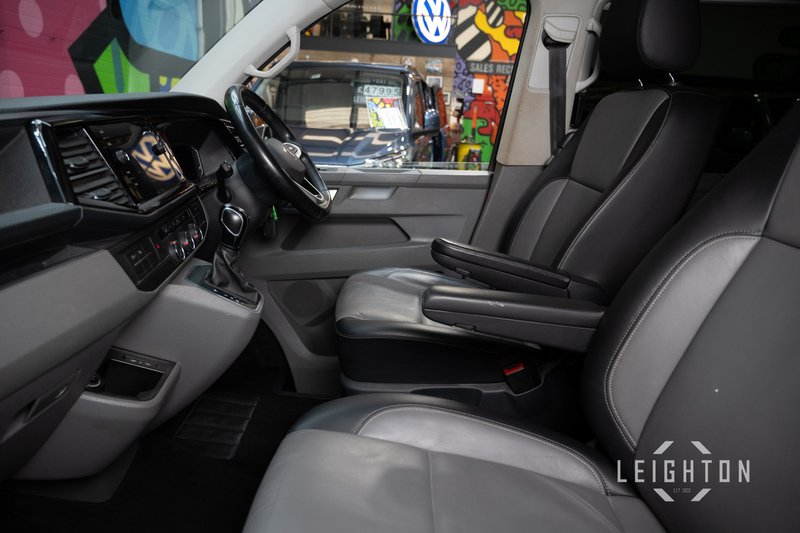 Volkswagen Transporter Shuttle 2.0 BiTDI 199ps Diesel Auto 8 Seater LWB - U5420